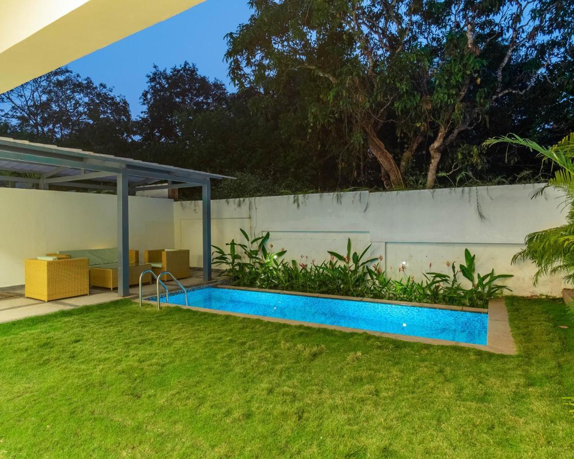 Ayan Villas With Private Pool Siolim Exterior photo